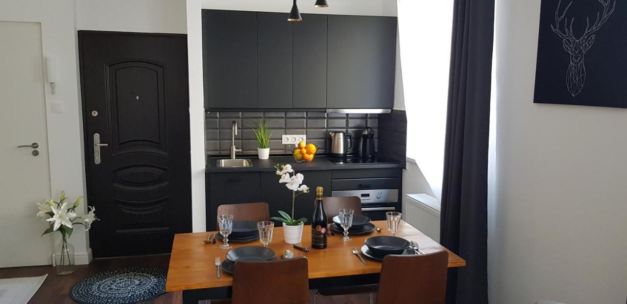 Boutique Apartman I Έγκερ Εξωτερικό φωτογραφία